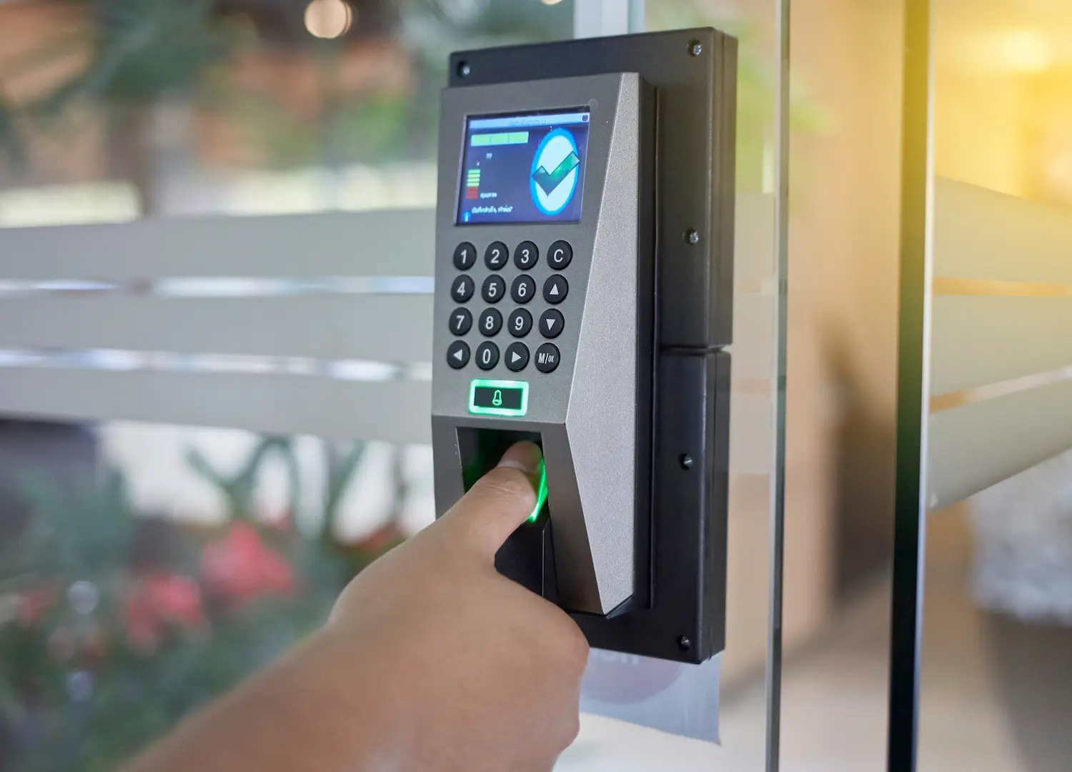 rischi accessi non autorizzati azienda - E2 Group